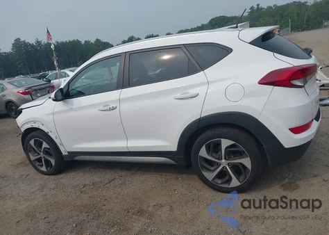 2017 Hyundai Tucson Sport z USA, uszkodzony, nr VIN KM8J3CA2XHU326613